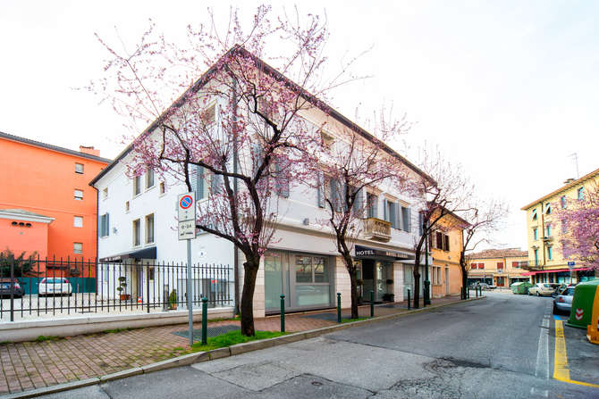 Hotel Aaron-mei 2025