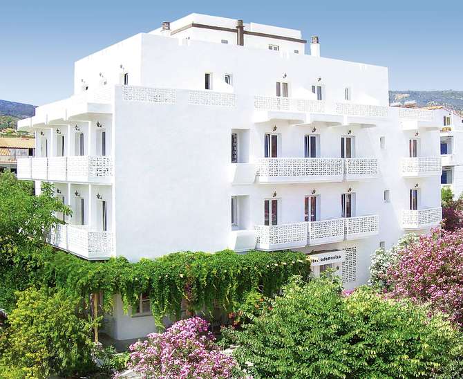 Hotel Adamantia-mei 2025