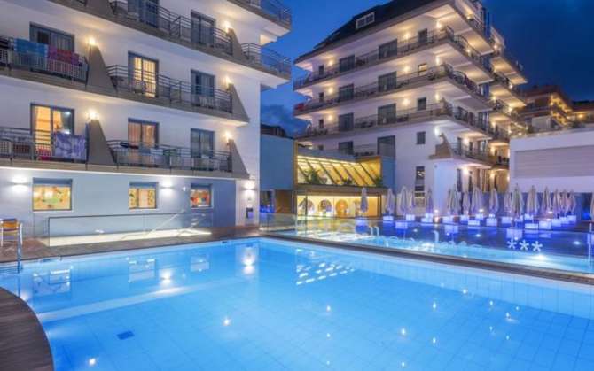 Hotel Alhambra-mei 2025