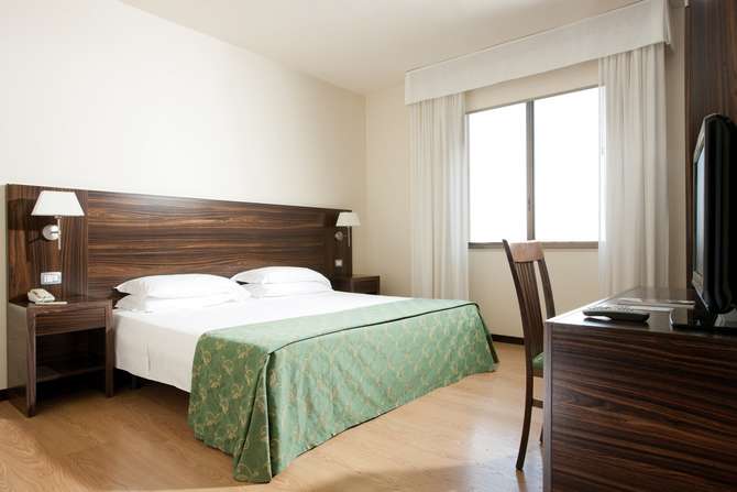Hotel Ambasciatori Hotel Delfino-mei 2025