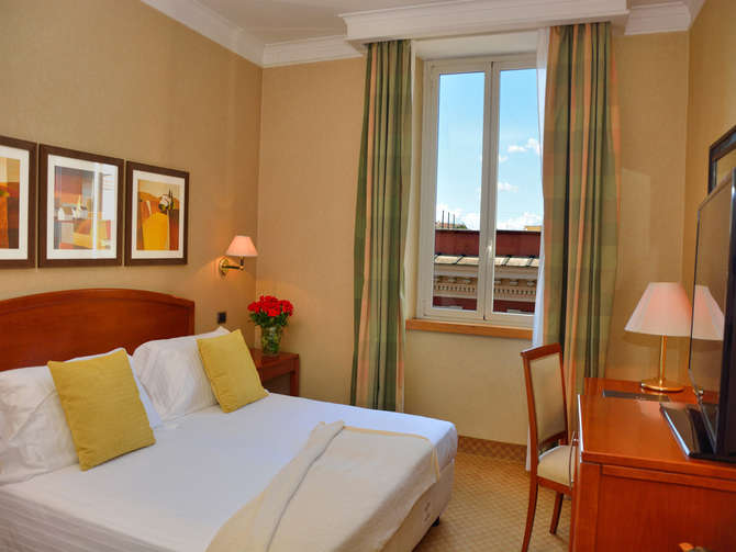 Hotel Apogia Lloyd-juni 2025