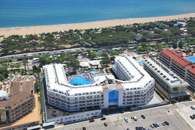 Hotel Aquamarina Spa-mei 2025