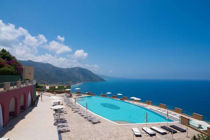 Hotel Avalon Sikani-mei 2025