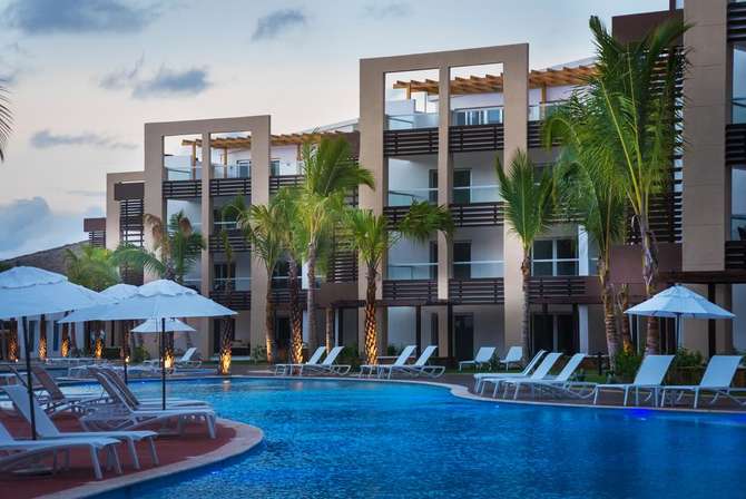 Hotel Bluebay Grand Punta Cana-april 2024