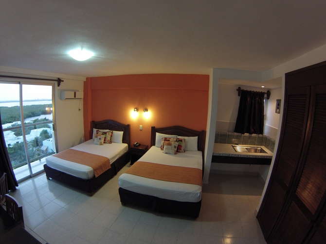Hotel Calypso Cancun-april 2024