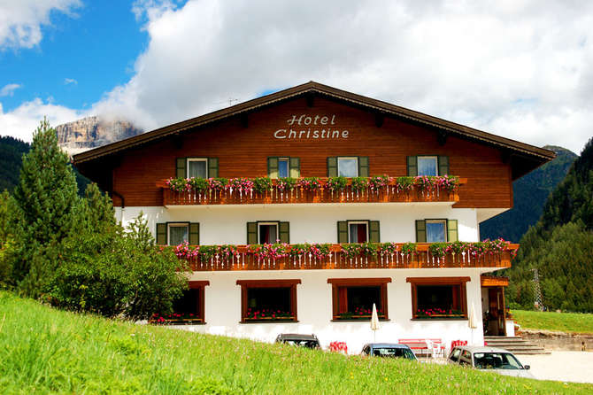 Hotel Christine-mei 2025