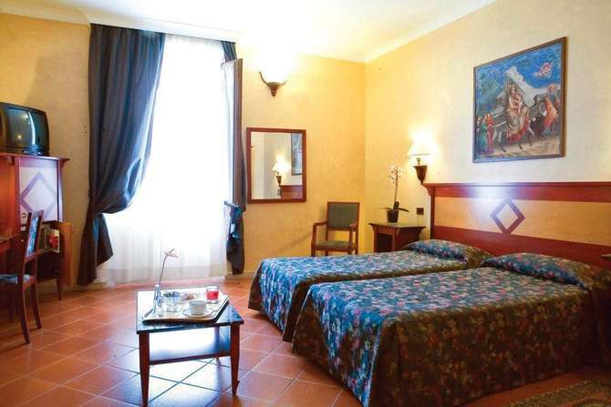 Hotel Corona Ditalia-mei 2025