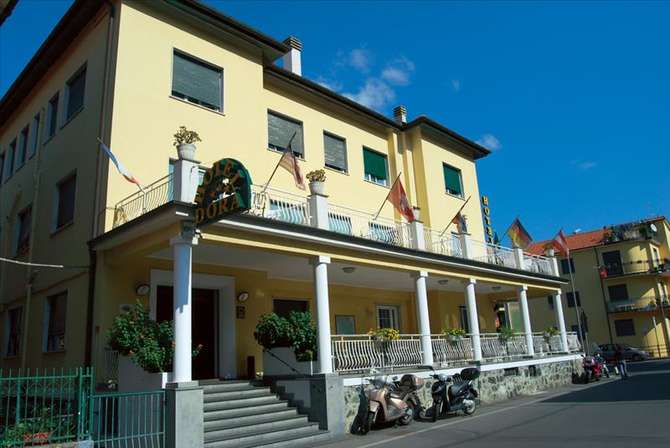 Hotel Dora-juni 2025
