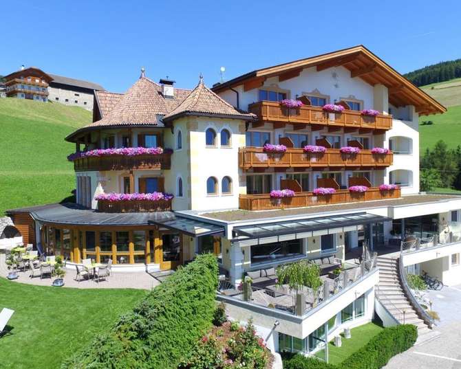 Hotel Edelweiss-mei 2025