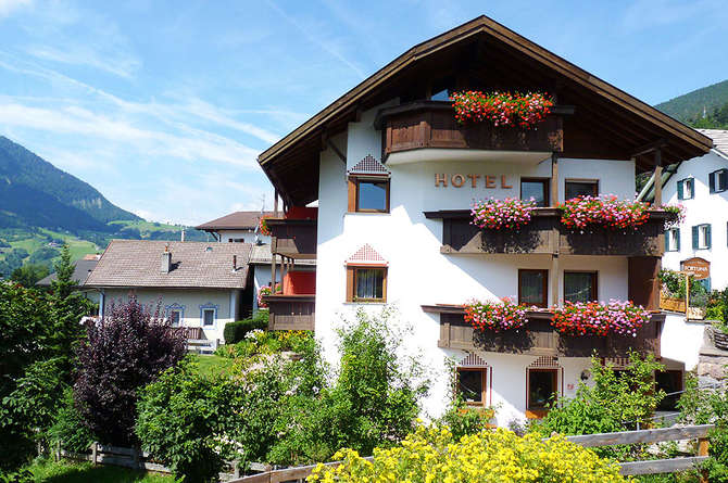 Hotel Garni Fortuna-mei 2025