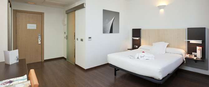 Hotel Ilunion Aqua 4-mei 2025