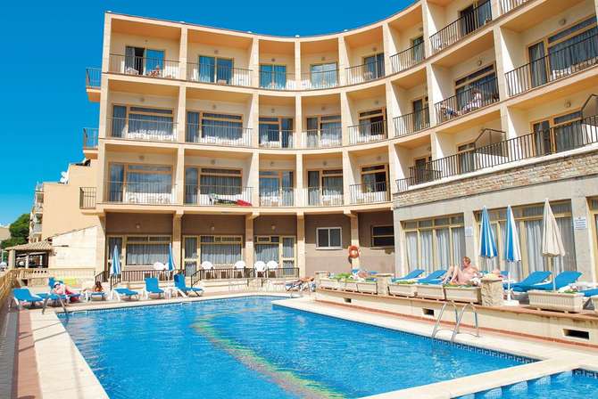 Hotel Iris-mei 2025