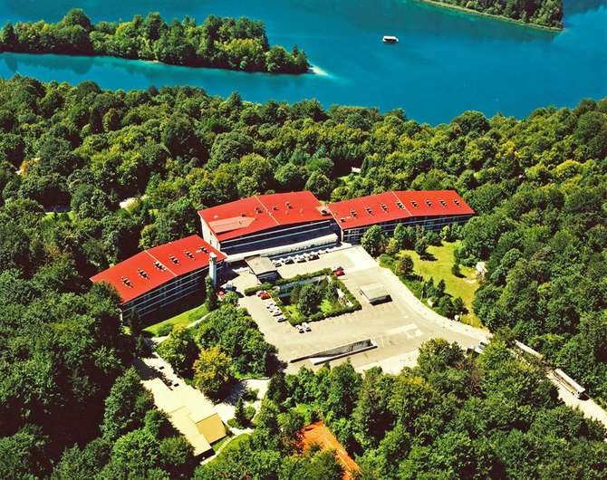 Hotel Jezero-mei 2025