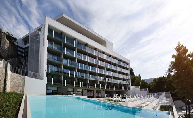Hotel Kompas-mei 2025