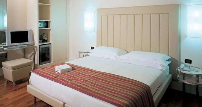 Hotel Londra-mei 2025