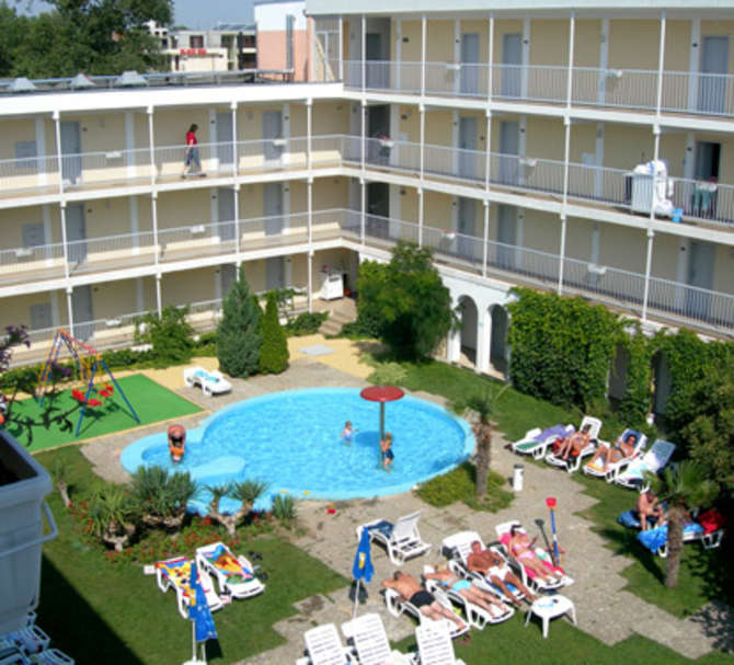 Hotel Longosa-april 2024