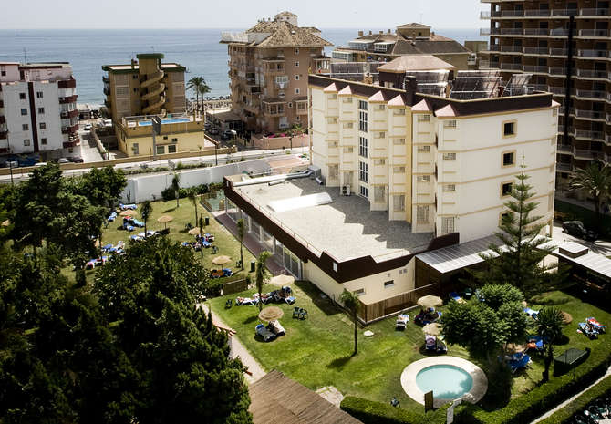 Hotel Monarque Cendrillon-mei 2025