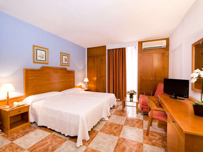 Hotel Monarque El Rodeo-mei 2025