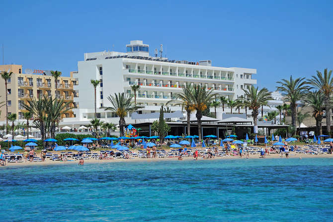 Hotel Nelia Beach-april 2024