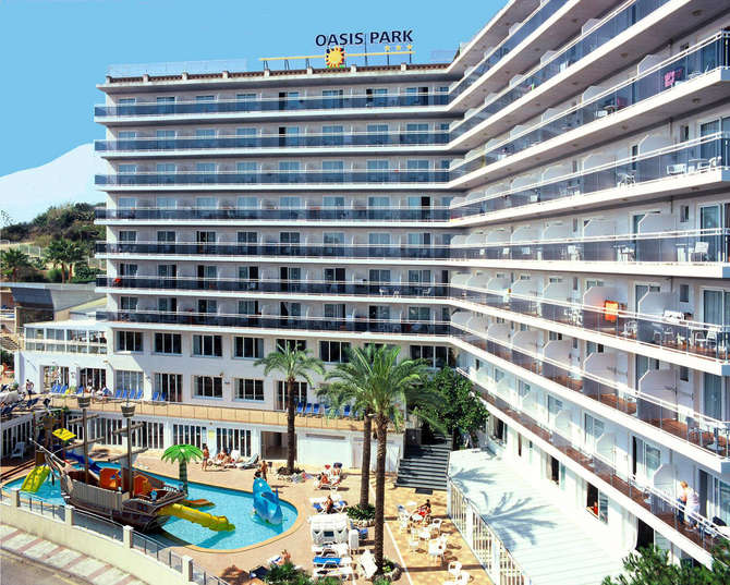 Hotel Oasis Park Splash-mei 2025