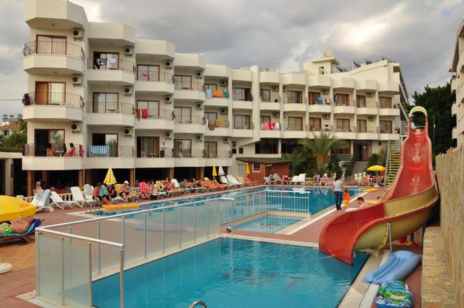 Hotel Oz Side-mei 2025