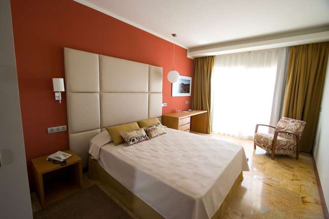 Hotel Port Ciutadella-april 2024