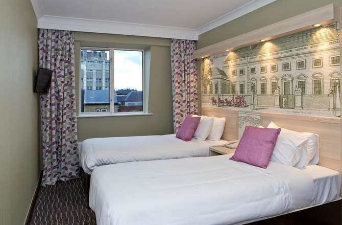 Hotel President-april 2025