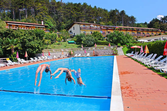 Hotel Residence Campi-mei 2025