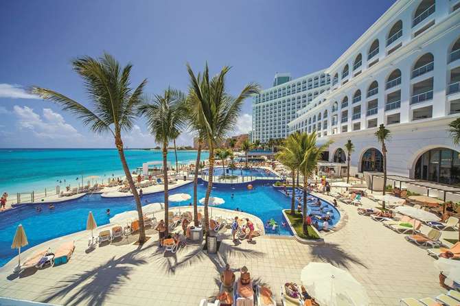 Hotel Riu Cancun-november 2022