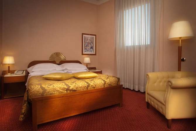 Hotel Roma-mei 2025