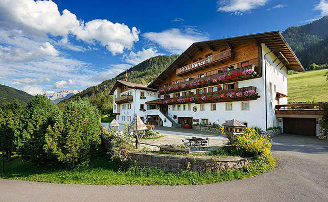 Hotel Ronce-mei 2025