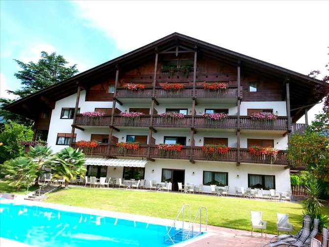 Hotel Salgart-mei 2025