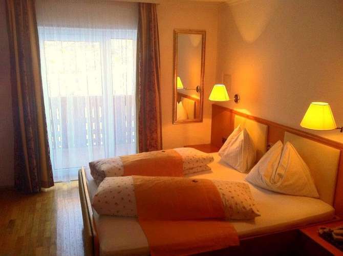 Hotel Serena-mei 2025
