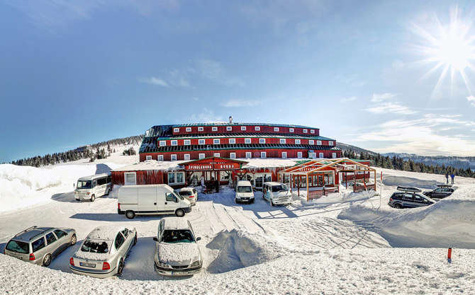 Hotel Spindlerova Bouda-mei 2025