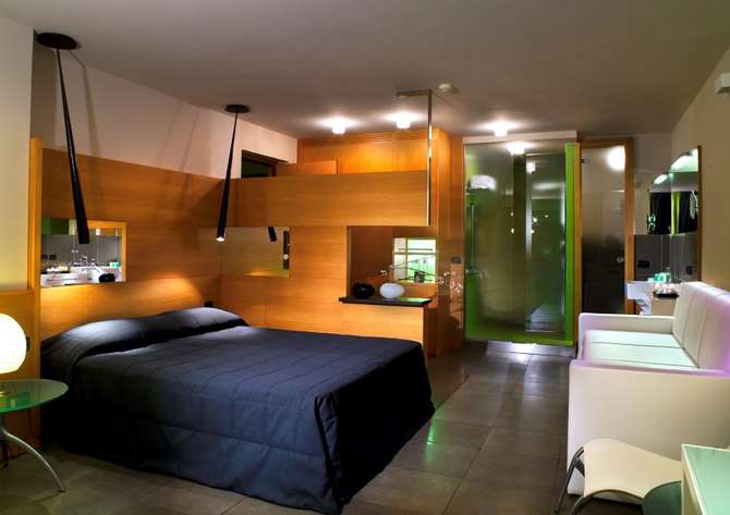 Hotel Zone-juni 2025