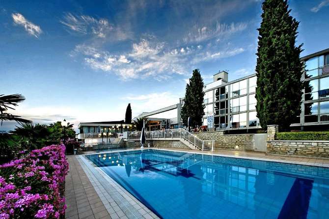 Hotel Zorna Plava Laguna-mei 2025