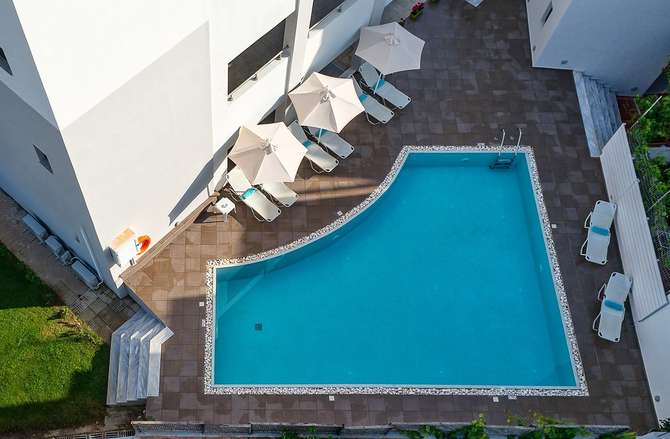 Iperion Beach Hotel-mei 2025
