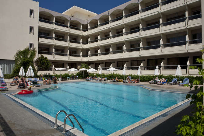 Island Resort Marisol-mei 2025