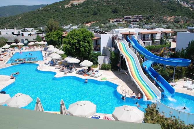 Izer Hotel Beach Club-mei 2025
