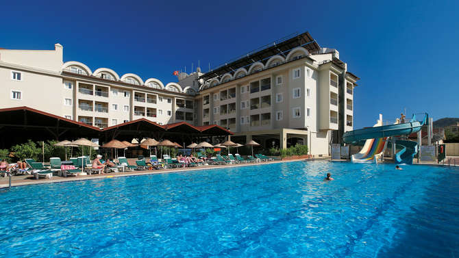 Julian Club Hotel-mei 2025