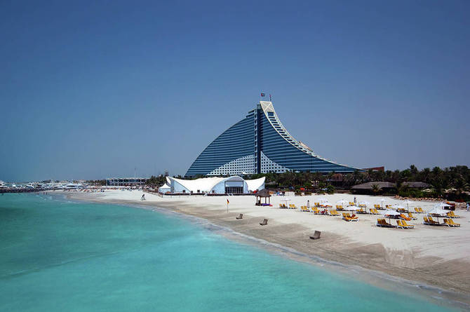 Jumeirah Beach Hotel-maart 2024