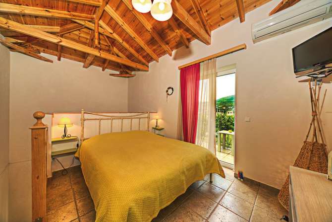 Kardamili Villas-mei 2025