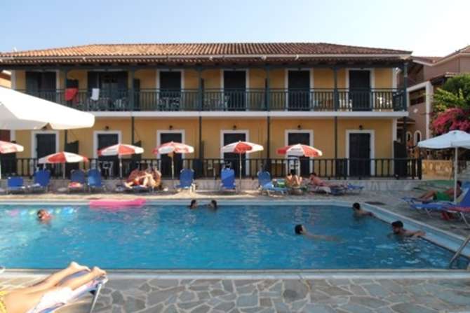 Krinas Hotel-mei 2025
