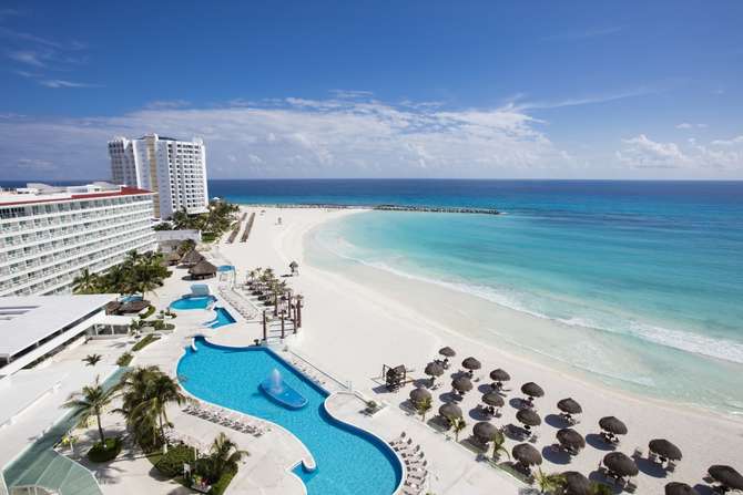 Krystal Cancun-mei 2025