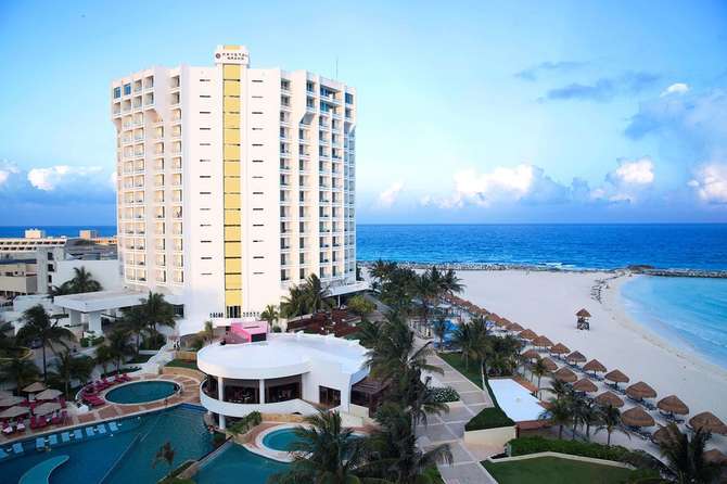 Krystal Grand Punta Cancun-april 2024
