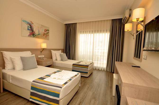 Lalila Blue Hotel-mei 2025