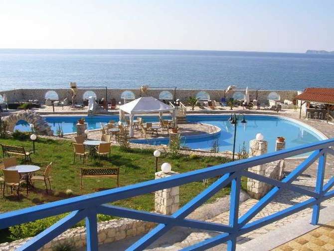 Lassion Golden Bay-mei 2025