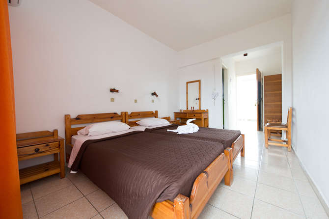 Laura Hotel-mei 2025