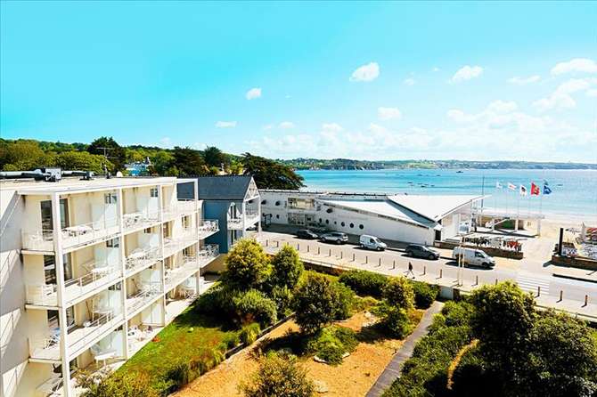 Le Domaine De Bertheaume-mei 2025