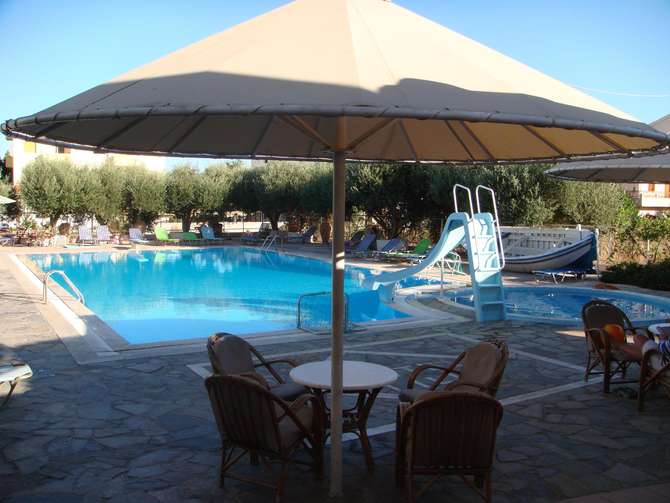 Lili Hotel-mei 2025
